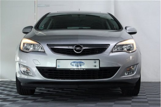 Opel Astra - 1.4 Cosmo 40.000 km SCHUIFDAK PDC STUUR / STOELVERW. '11 - 1