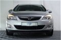 Opel Astra - 1.4 Cosmo 40.000 km SCHUIFDAK PDC STUUR / STOELVERW. '11 - 1 - Thumbnail
