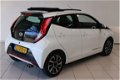 Toyota Aygo - 1.0 VVT-i x-play sport | Canvas open dak | Airco | Dakspoiler | Dubbele uitlaat | Led - 1 - Thumbnail