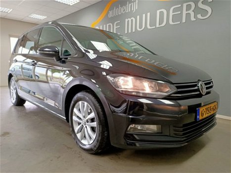 Volkswagen Touran - 1.6 TDI SCR Comfortline 3-Zone Clima/Adaptive Cruise/Navi - 1