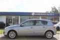 Opel Astra - 1.9 CDTi Cosmo AUTOMAAT Huurkoop Inruil Garantie Apk - 1 - Thumbnail