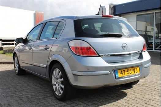 Opel Astra - 1.9 CDTi Cosmo AUTOMAAT Huurkoop Inruil Garantie Apk - 1