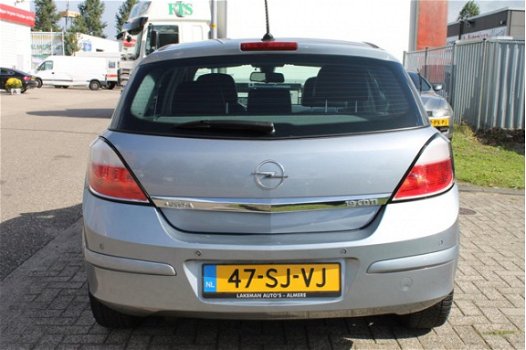 Opel Astra - 1.9 CDTi Cosmo AUTOMAAT Huurkoop Inruil Garantie Apk - 1