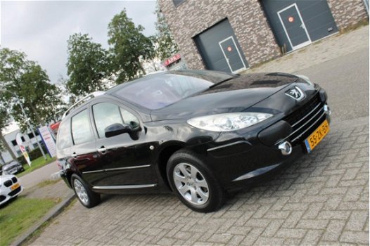 Peugeot 307 SW - 1.6 HDiF Premium 7 Persoons Blackline Huurkoop Inruil Garantie Service Apk - 1