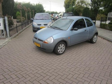 Ford Ka - 1.3 Futura ka bj 2005134457km nap boekjes sleutels kompleet nieuwe apk - 1