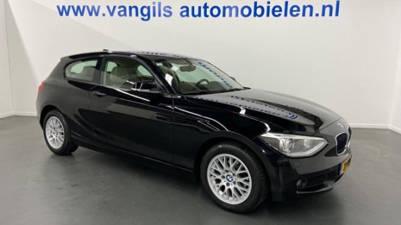 BMW 1-serie - 114i Business+ Leder, Navi, Xenon, Led - 1