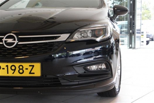 Opel Astra - 1.0 TURBO 105PK BUSINESS+ NAVI PDC TEL HAAK NAP - 1