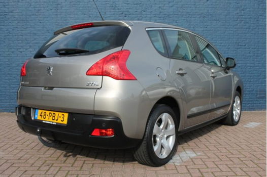 Peugeot 3008 - 1.6 THP 156pk ST | Automaat | Navigatie | Panoramadak | Trekhaak - 1