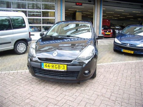 Renault Clio - 1.5 DCI AUTHENTIQUE AIRCO - 1