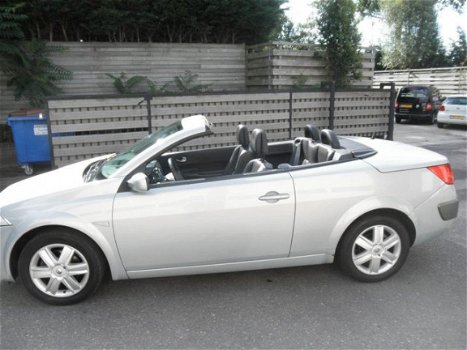 Renault Mégane coupé cabriolet - 1.6-16V Privilège Luxe Airco, Cruise control, Navigatie - 1