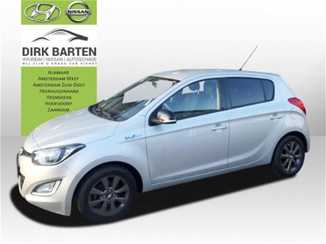 Hyundai i20 - 1.2i Go | LM velgen | Airco | 5 deurs | Getint glas - 1