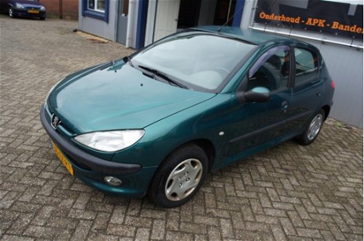 Peugeot 206 - 1.4 XT - 1