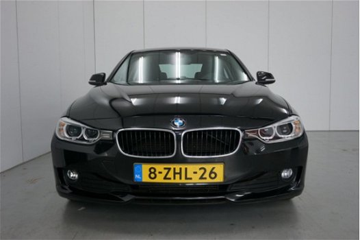 BMW 3-serie - 320d EfficientDynamics Edition Executive | Navi | Clima | Parkeersenoren achter | - 1
