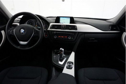 BMW 3-serie - 320d EfficientDynamics Edition Executive | Navi | Clima | Parkeersenoren achter | - 1