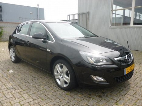 Opel Astra - 2.0 CDTi Cosmo AUTXENON/NAVI/CLIMA/CRUISE - 1