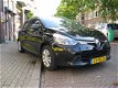 Renault Clio Estate - 0.9 TCe Expression - 1 - Thumbnail