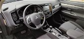 Mitsubishi Outlander - 2.0 Intense automaat Trekhaak Navigatie Rijklaar - 1 - Thumbnail