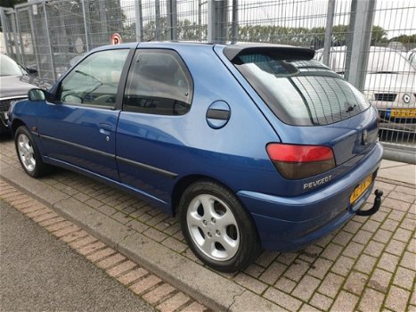 Peugeot 306 - 1.8-16V Sport - 1