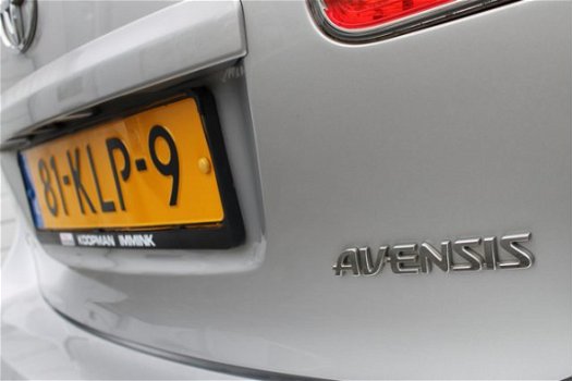 Toyota Avensis Wagon - 1.8 VVTi Dynamic - 1
