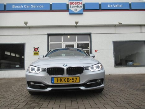 BMW 3-serie - 320i Executive - 1