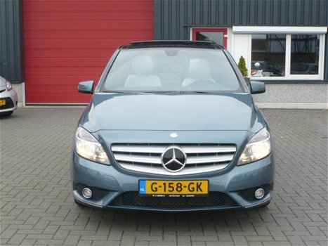 Mercedes-Benz B-klasse - 200 Ambition , Pano-dak, Airco, 18