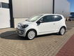 Volkswagen Up! - 1.0 high up white edition/navi/airco/cruise/pdc/stoelverwarming 68000 km - 1 - Thumbnail