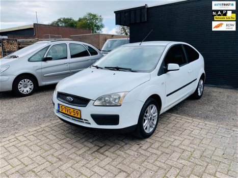 Ford Focus - 1.6 TDCI Futura airco cruise control aux dealer onderhouden - 1