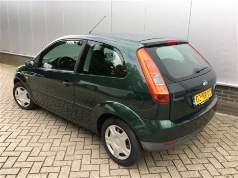 Ford Fiesta - 1.25-16V Core Nieuwe Apk - 1