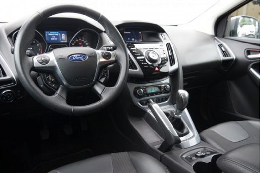 Ford Focus Wagon - Titanium 1.6 EcoBoost | Cruise control | Parkeersensoren V+A | Climate Control | - 1
