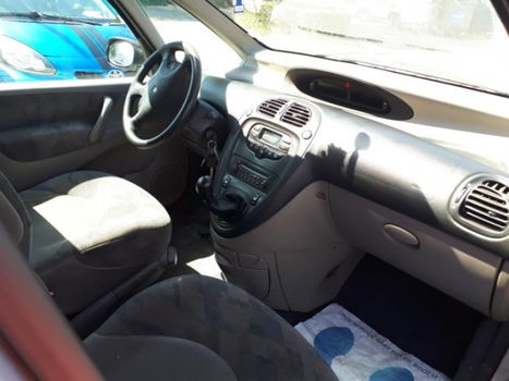 Citroën Xsara Picasso - 1.8i-16V Plaisir 2 e eigenaar NAP / APK /27-06-2020 /AIRCO /INRUIL MOG - 1