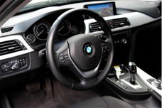 BMW 3-serie - 320i Executive Automaat