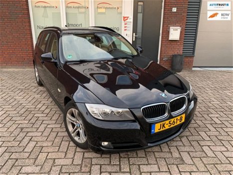 BMW 3-serie Touring - 318d Corporate Lease Luxury Line / Leder / Navi / Parkeersensoren - 1