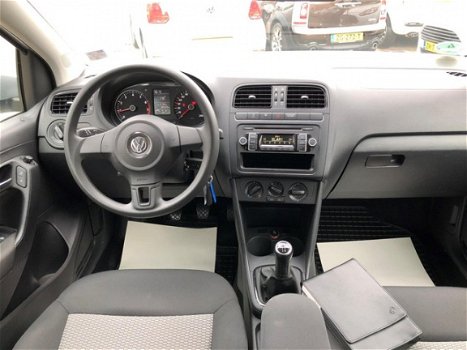 Volkswagen Polo - 1.2 Easyline | Airco | 5 deurs | 2011 | KM 88500 | zilver | Armsteun - 1