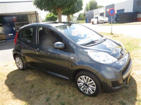 Peugeot 107 - 60 x 3/5drs.m/z Airco.Zondag open - 1