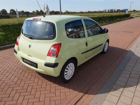 Renault Twingo - 1.2 Acces AIRCO MET NIEUWE APK EN NIEUWE DISTR. RIEM - 1