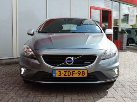 Volvo V40 - 2.0 D4 191pk R-Design Business (full options) - 1