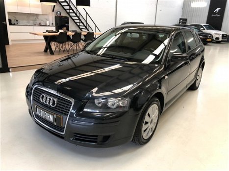 Audi A3 Sportback - 2.0 TDI Attraction DSG Automaat, 5deurs, Origin. NL, Trekhaak - 1