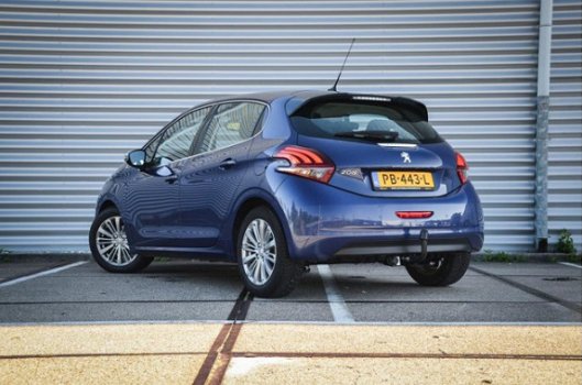 Peugeot 208 - 1.6 BlueHDi Blue Lease Executive 2017 - 1