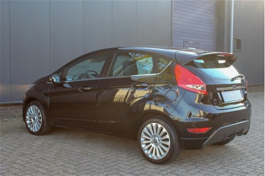 Ford Fiesta - 1.4 Titanium | Clima - 5 Drs - MF Stuur - Mooie auto - 1