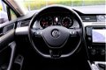 Volkswagen Passat Variant - 1.6 TDI R-Line/Navi/Alcantara/PDC/Zeer luxe - 1 - Thumbnail