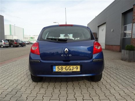 Renault Clio - 1.6-16V Dynamique - 1