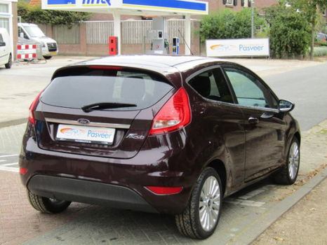 Ford Fiesta - 1.4 Titanium /AIRCO/BLUETOOTH/LM-VELGEN - 1