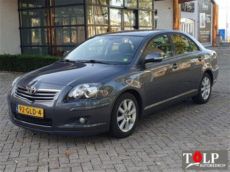 Toyota Avensis - 2.0 16v VVT-i Luna Luxe - 1