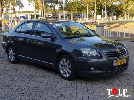 Toyota Avensis - 2.0 16v VVT-i Luna Luxe - 1