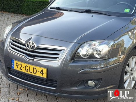 Toyota Avensis - 2.0 16v VVT-i Luna Luxe - 1