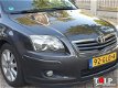 Toyota Avensis - 2.0 16v VVT-i Luna Luxe - 1 - Thumbnail