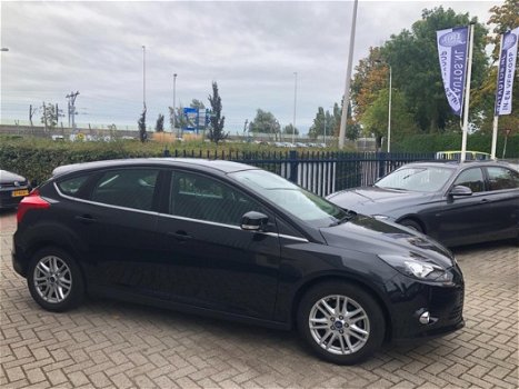 Ford Focus - 1.0 EcoBoost Titanium CLIMATE / CRUISE / PARKEERSENSOREN / LMV - 1