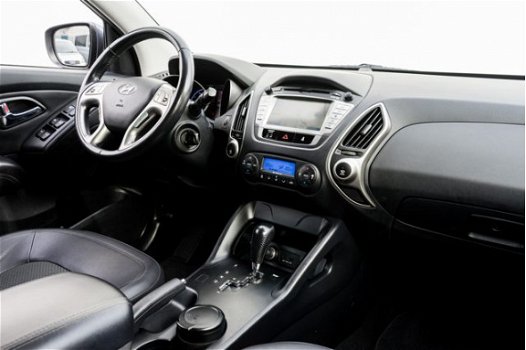 Hyundai ix35 - 2.0i Style Automaat Full map navigatie/ Trekhaak/ Climate control/ Lmv/ Cruise contro - 1