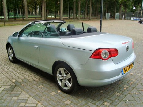 Volkswagen Eos - 1.6-16v FSI / LEER / XENON / NL-AUTO - 1