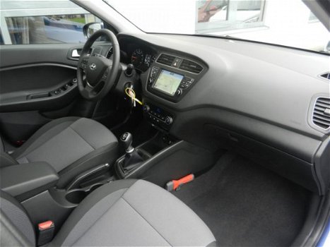 Hyundai i20 - 1.0 T-GDI Comfort Navigatie VAN € 20.290, - VOOR € 19.040, - 1